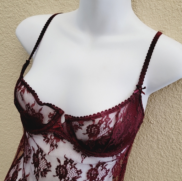 Victorias Secret Lace Chemise - Picture 8 of 13